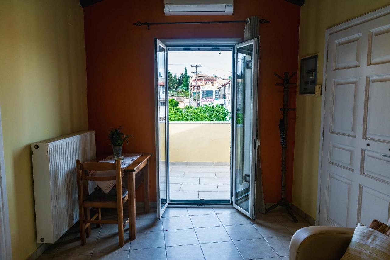 Julia΄S Apartment Alepou エクステリア 写真